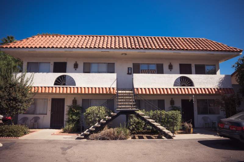 335 Claydelle Ave #B - Photo 2 of 27
