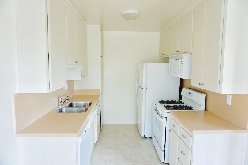 1441 Yale St #B2 - Photo 7 of 16