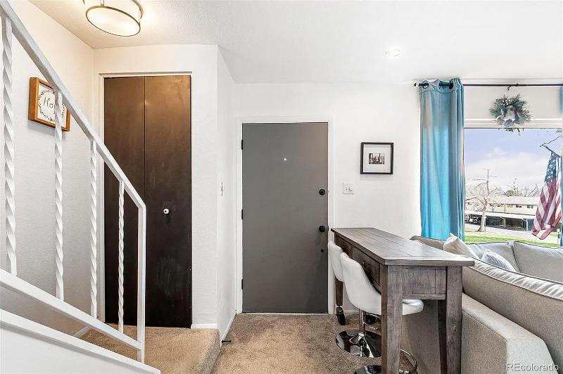 474 Carr St - Photo 4 of 19