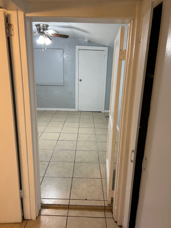 3309 Palmway Dr - Photo 2 of 7