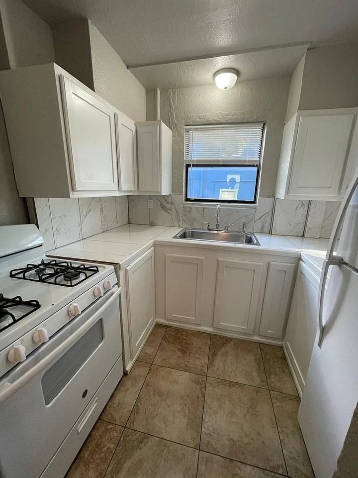 1410 Ashwood Rd #A - Photo 6 of 15