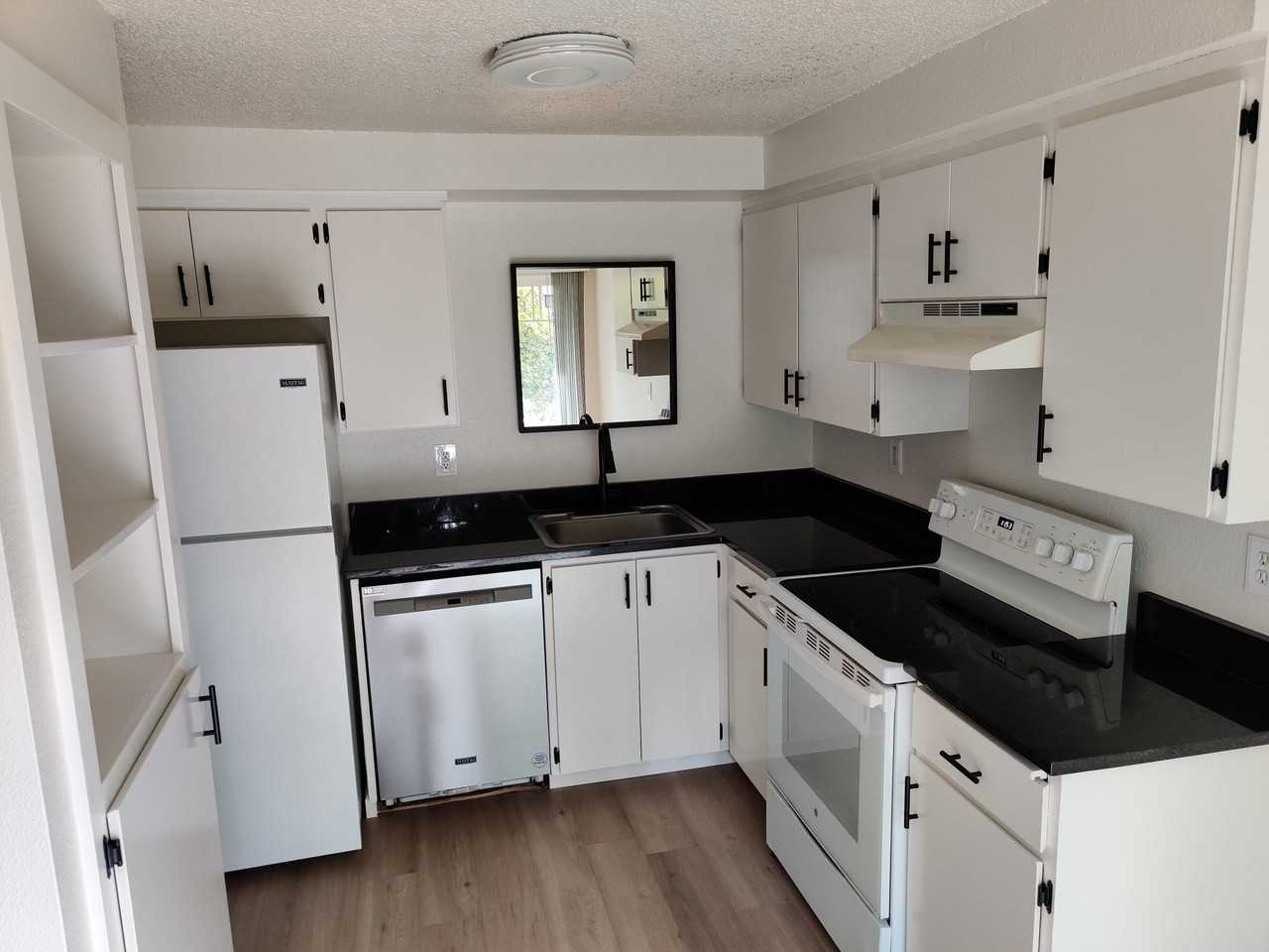 8206 Locust Ave E - Photo 2 of 10