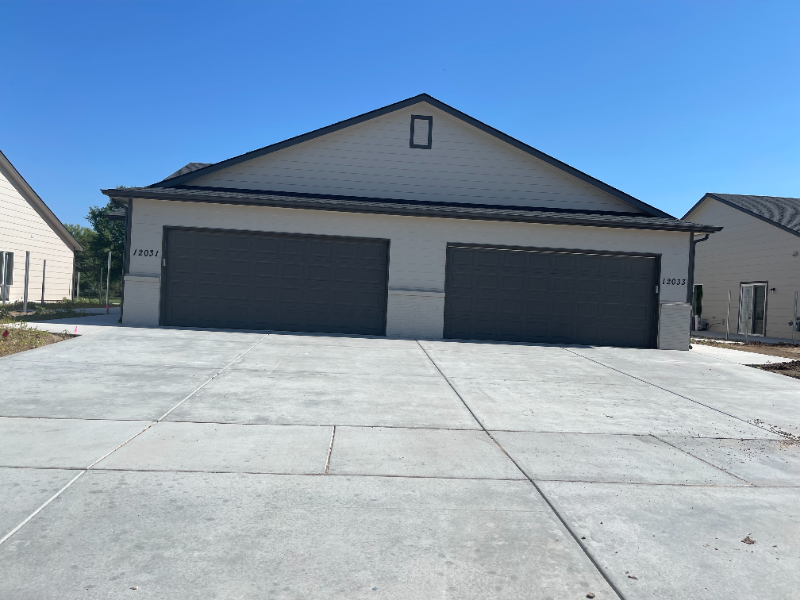 12033 W Shadow Lakes St - Photo 2 of 12