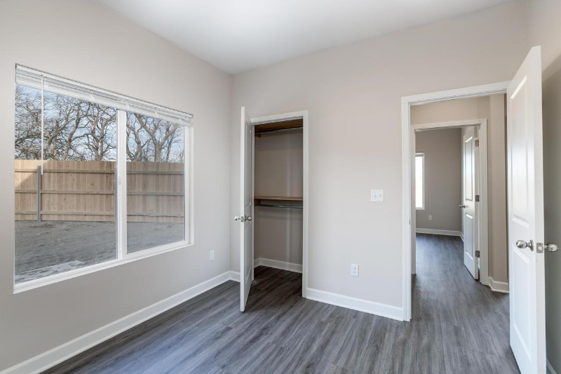 12033 W Shadow Lakes St - Photo 4 of 12