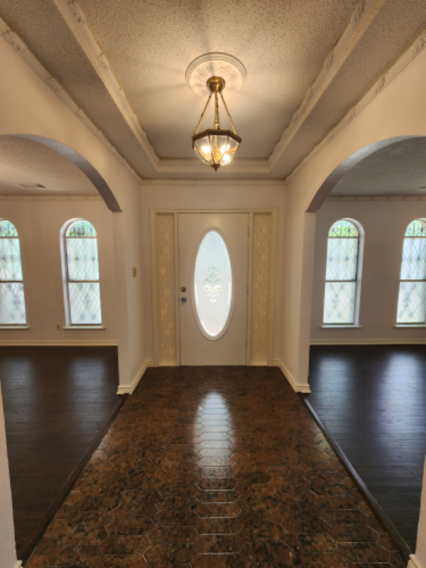 3834 Kiest Valley Pkwy - Photo 3 of 12