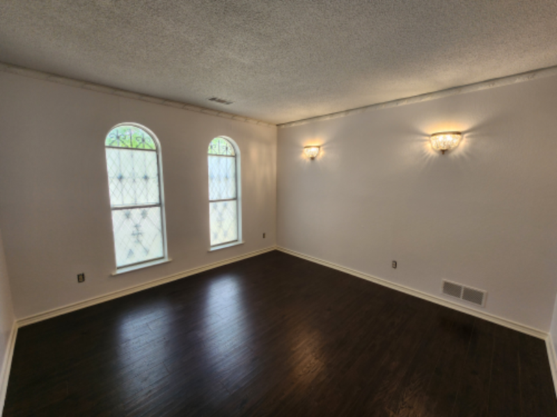 3834 Kiest Valley Pkwy - Photo 4 of 12
