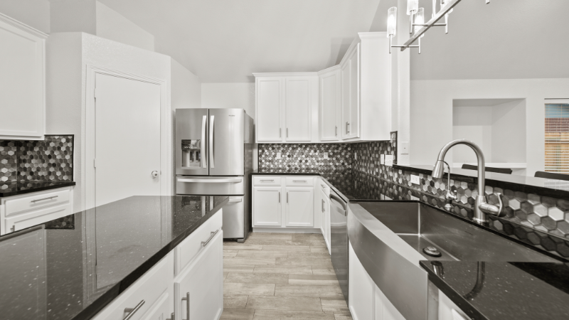 15218 Arnold - Photo 2 of 40