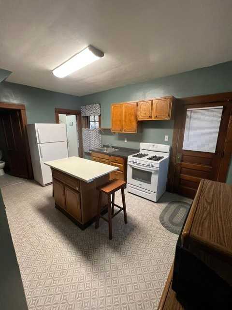 2714 Pinard St - Photo 4 of 13