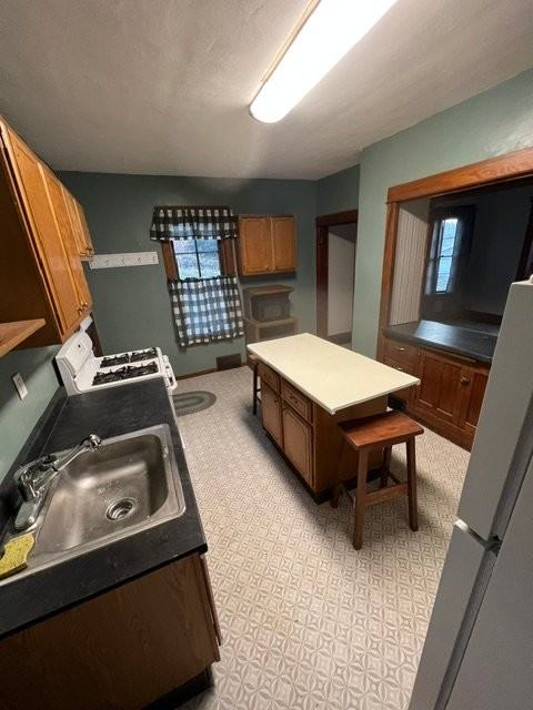 2714 Pinard St - Photo 6 of 13