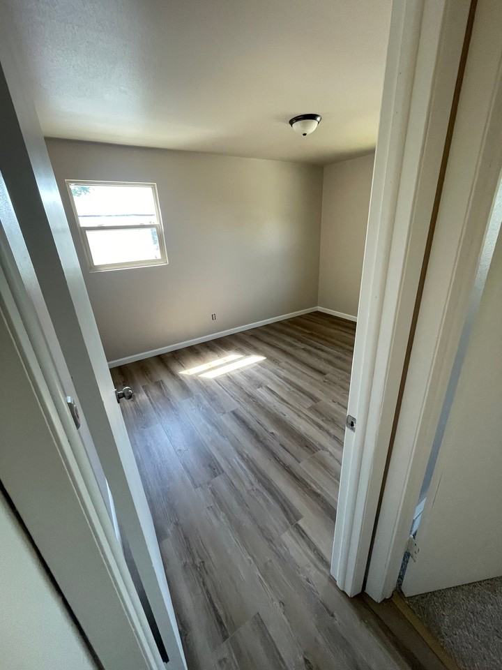 9309 Florence Dr - Photo 7 of 10