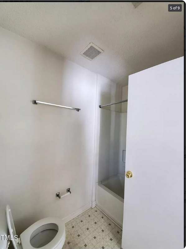 1420 Collegiate Cir #102 - Photo 4 of 9