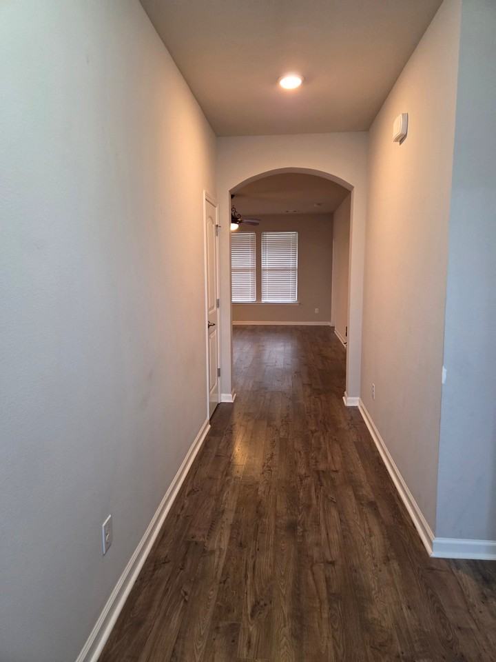 39356 Legacy Lake Dr - Photo 5 of 25
