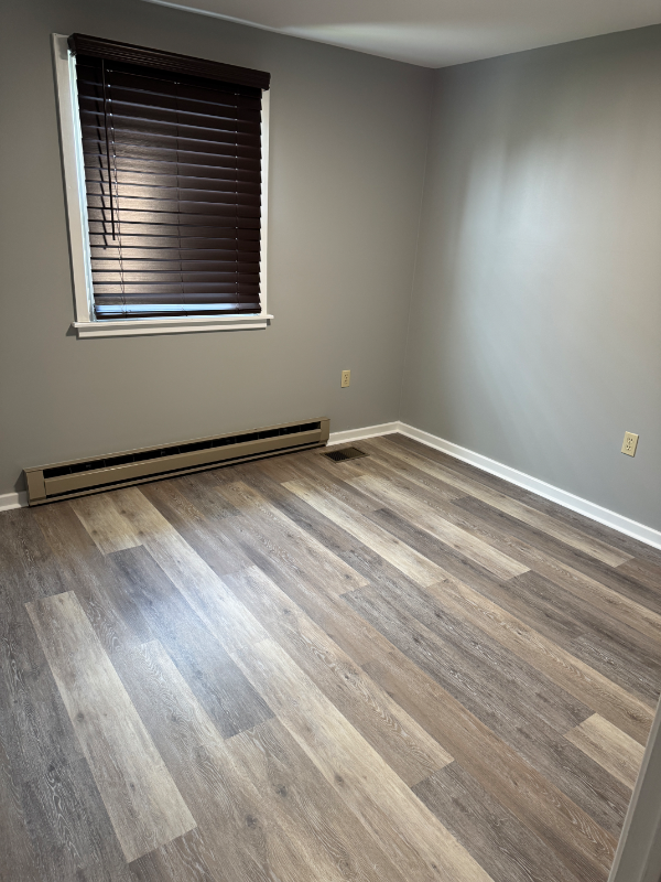 402 Hanshue St - Photo 6 of 11