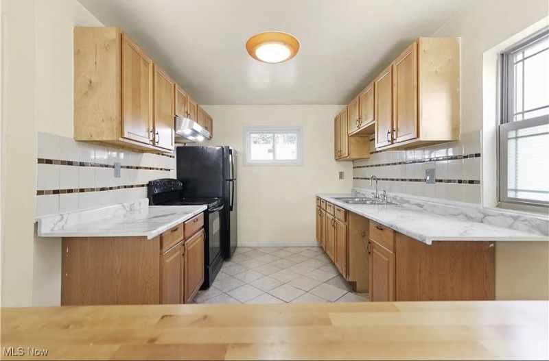 3836 W 117th St - Photo 6 of 16