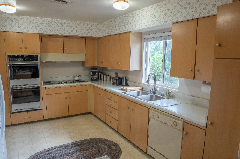 1211 Roselle Ct - Photo 2 of 13