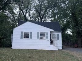 featured image of 114 S Lee St #1