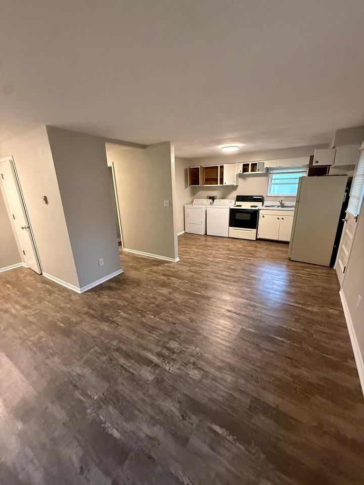 442 E Michigan St - Photo 4 of 10