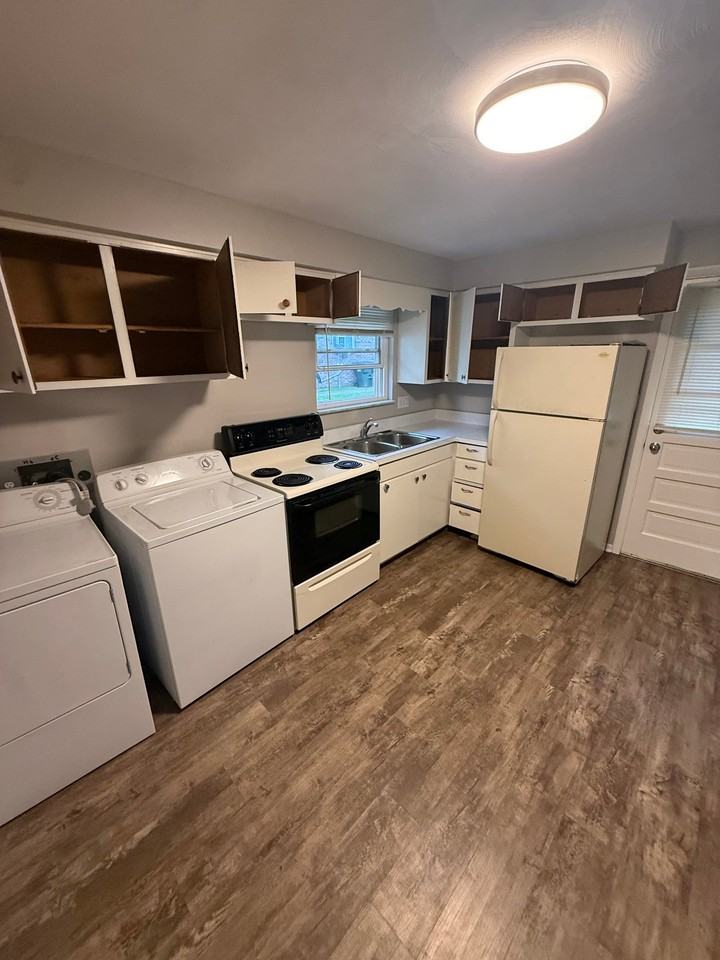 442 E Michigan St - Photo 5 of 10