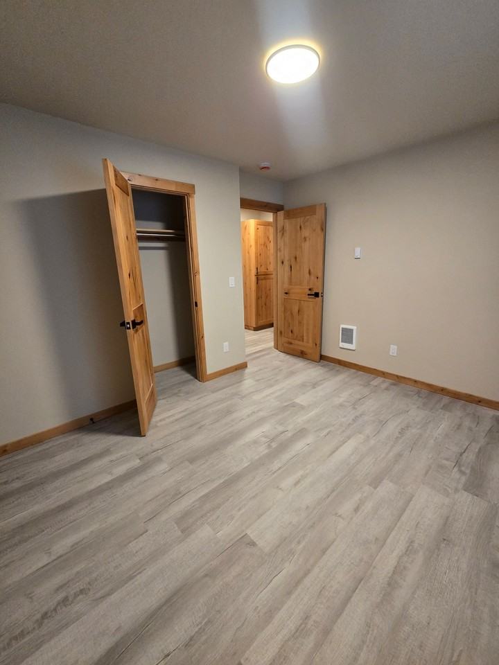 1679 Montana St #D - Photo 4 of 8