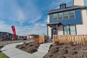 featured image of 869 W Pantani Ct