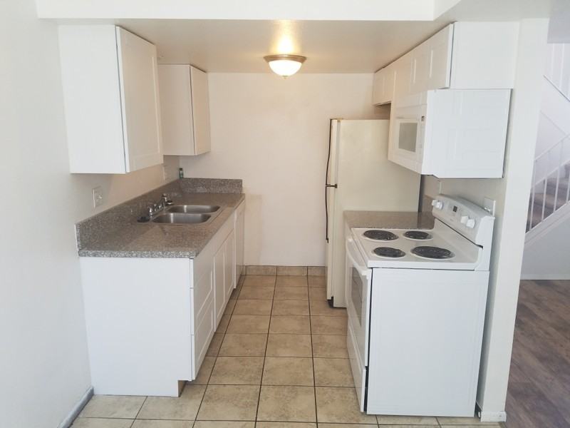 74 Park Ave - Photo 3 of 50