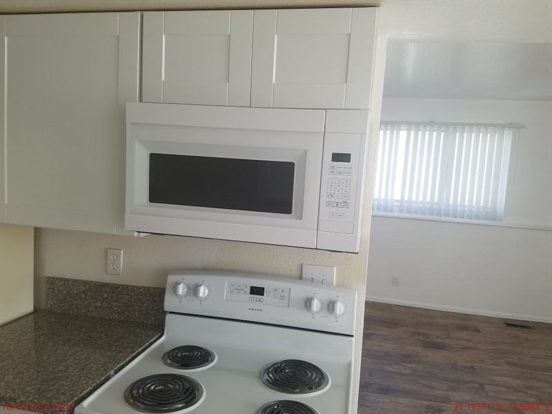 74 Park Ave - Photo 4 of 50