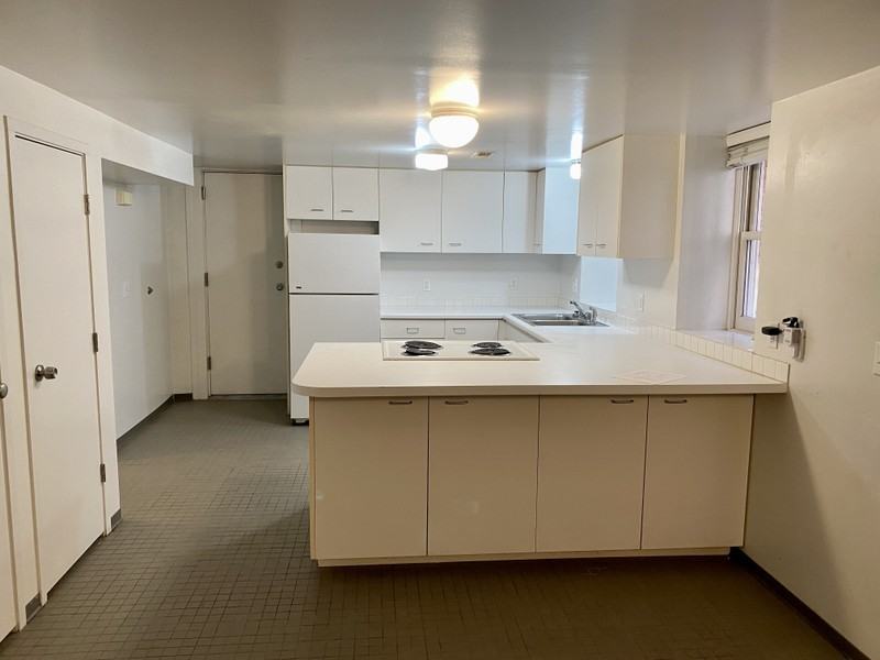 249 S Douglas St #2 - Photo 4 of 8