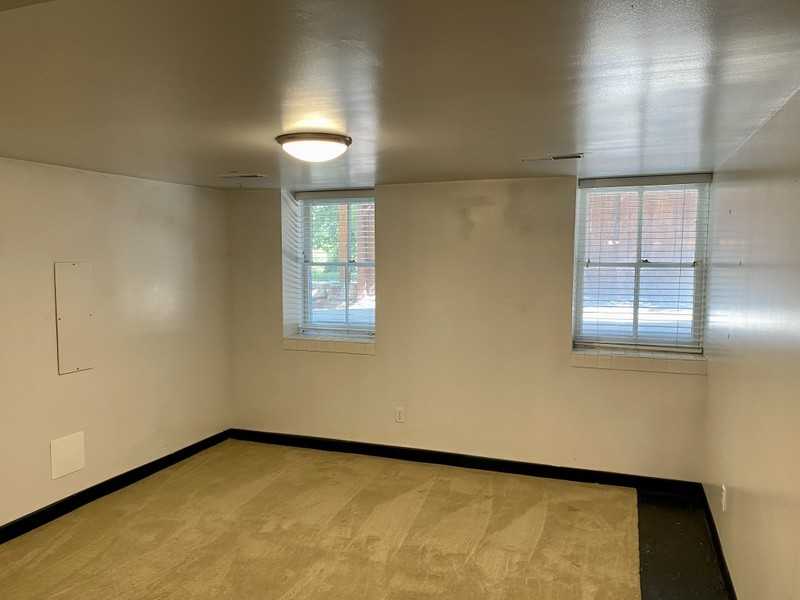 249 S Douglas St #2 - Photo 5 of 8