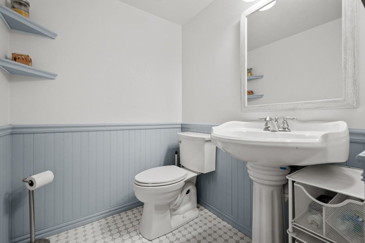 2877 W Long Cir #A - Photo 4 of 20