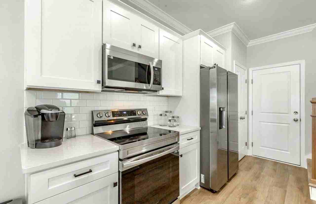 3211 Green Turtle Ln Ne - Photo 3 of 14