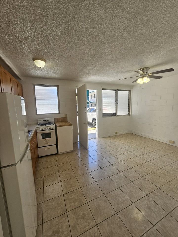 809 Kinau St #17 - Photo 2 of 7