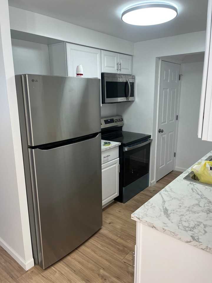 1131 Harmony Rd - Photo 4 of 13