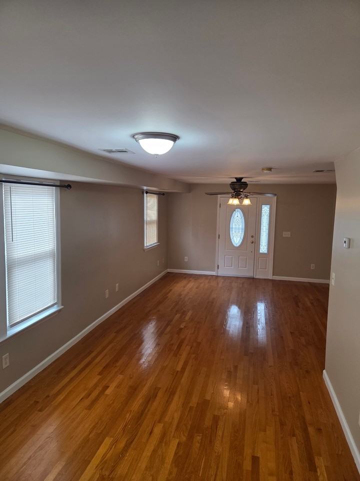 362 Forest St #1 - Photo 5 of 6