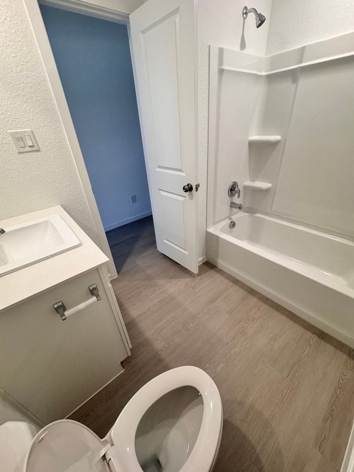 2036 Stable Ln - Photo 6 of 15