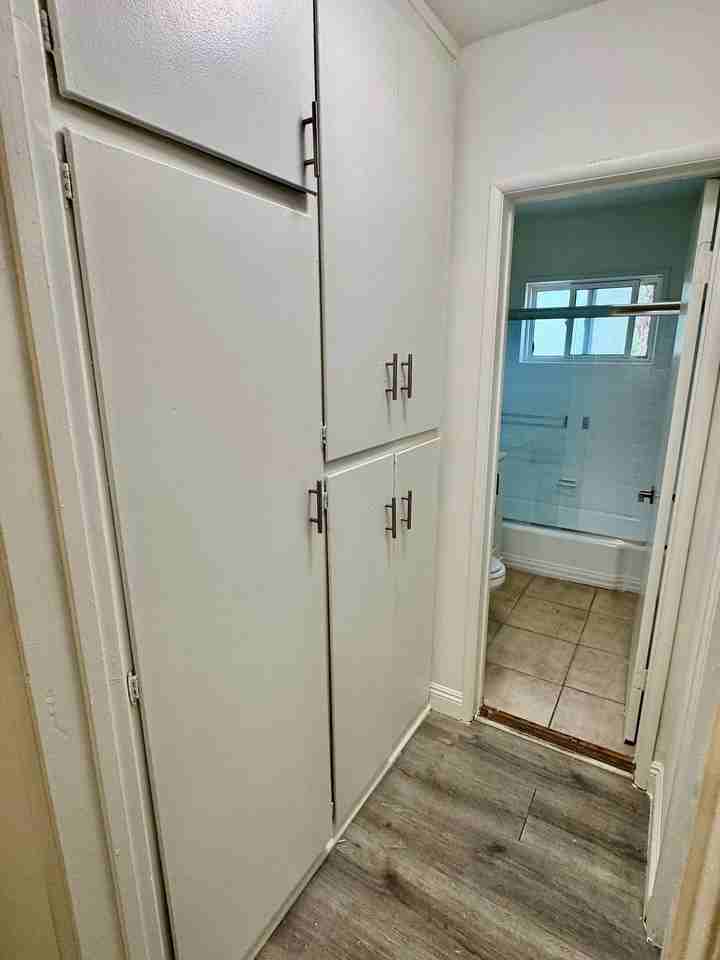 14310 Tiara St #4 - Photo 6 of 9