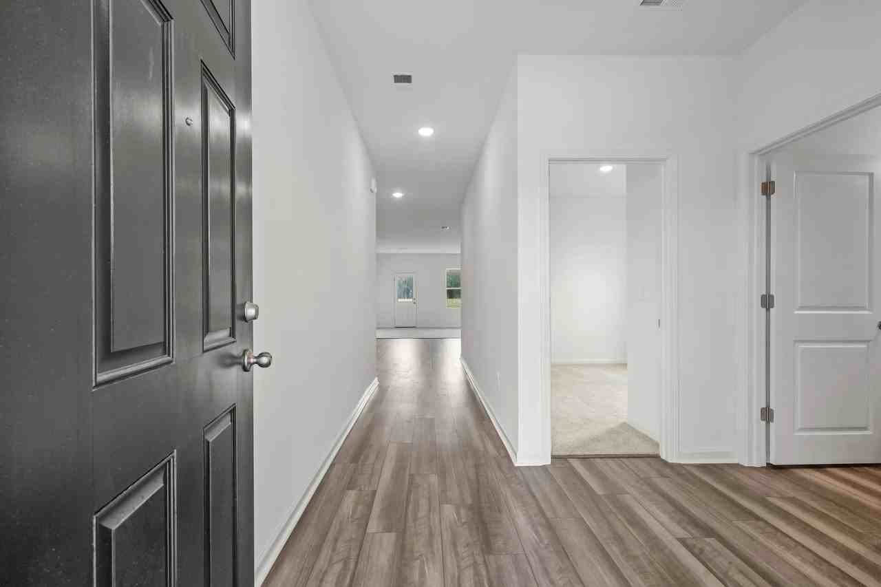 1305 Morris Loop - Photo 7 of 12