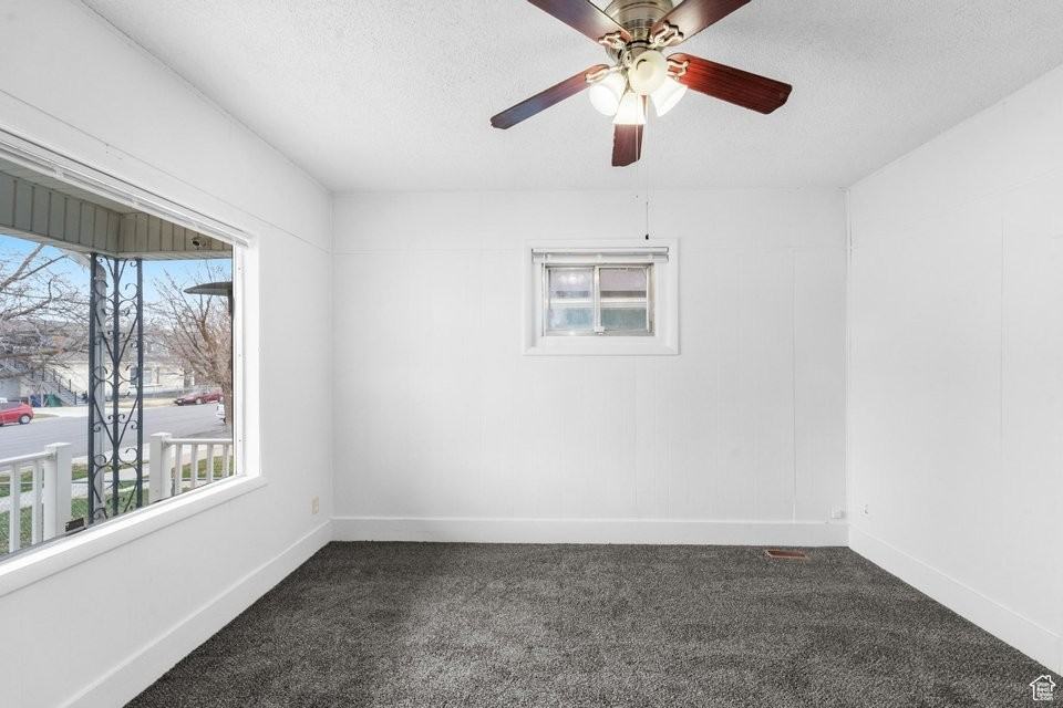 2324 Quincy Ave - Photo 5 of 13