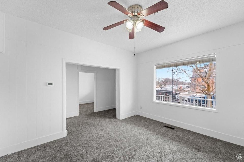 2324 Quincy Ave - Photo 7 of 13