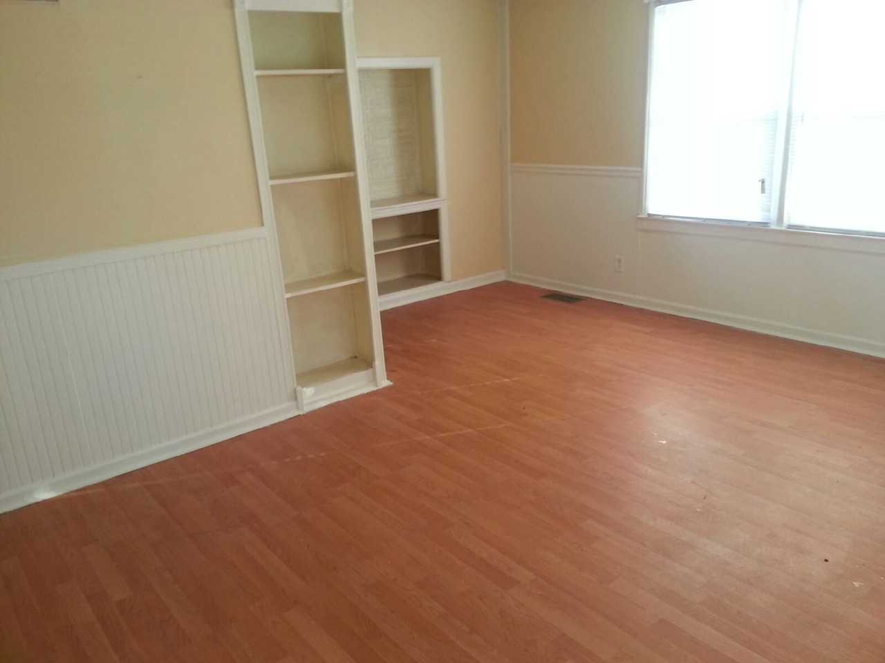 3207 N Bolton Ave - Photo 3 of 5