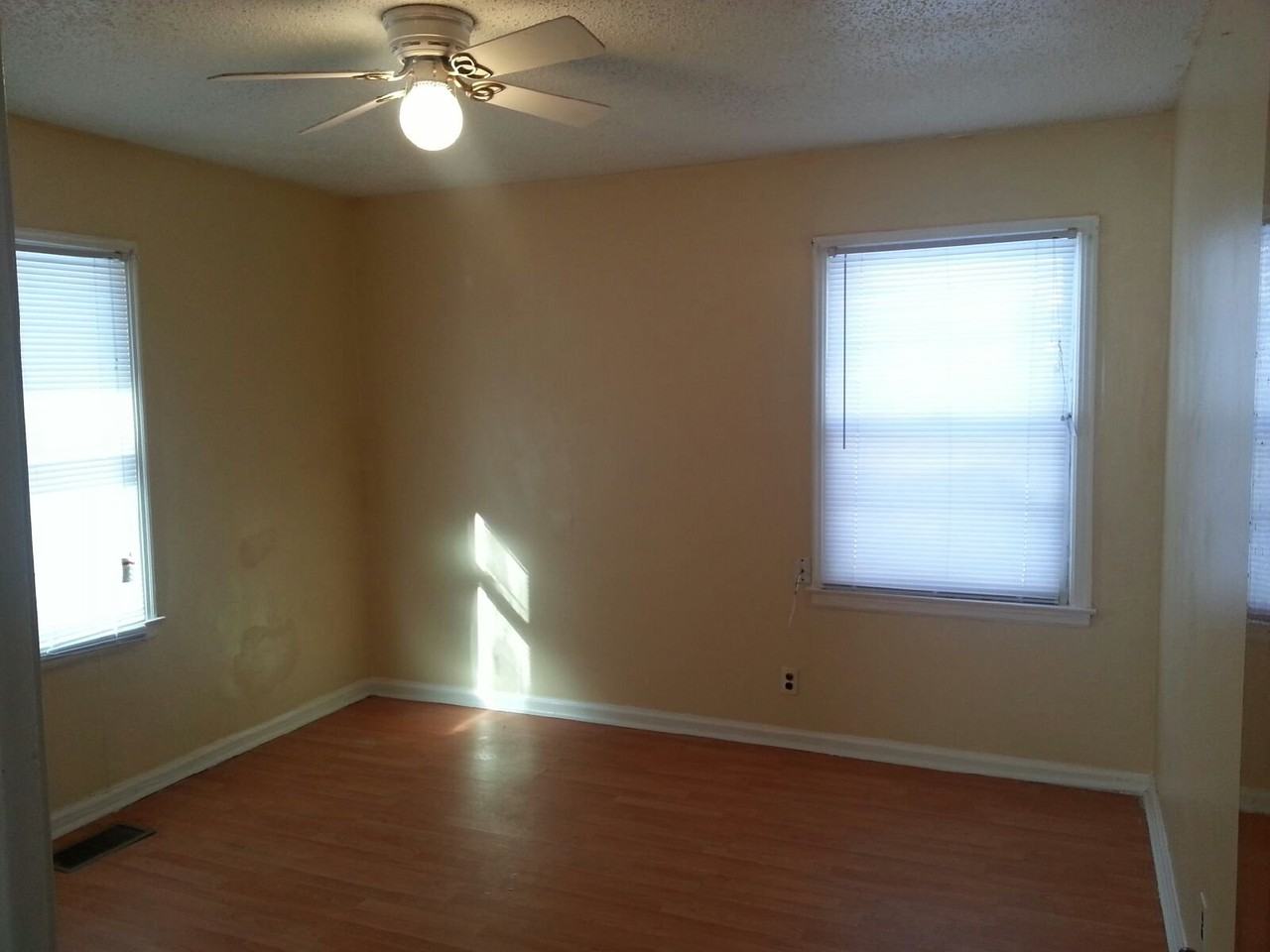 3207 N Bolton Ave - Photo 5 of 5