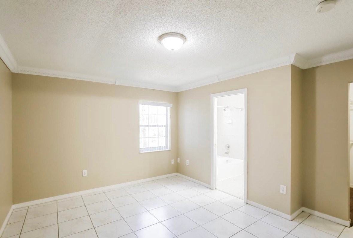13743 Sw 181st St - Photo 3 of 8