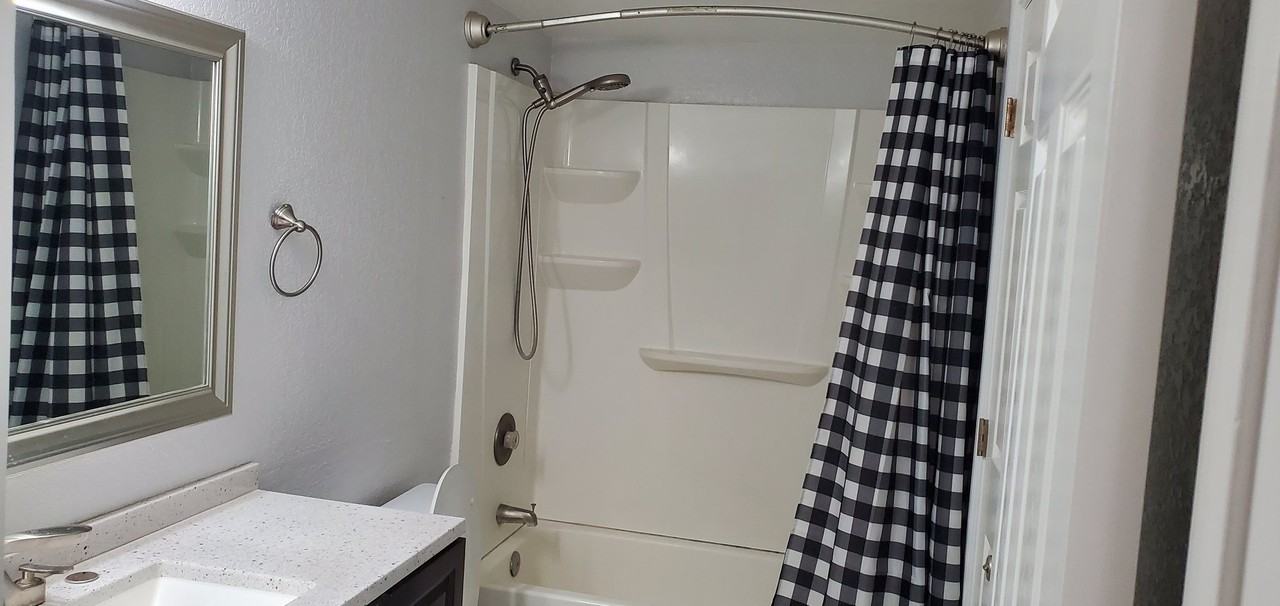 220 E Grant St #51 - Photo 3 of 20
