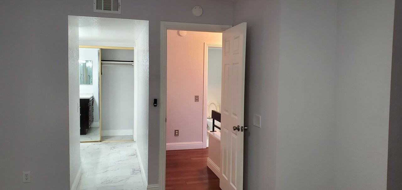 220 E Grant St #51 - Photo 5 of 20