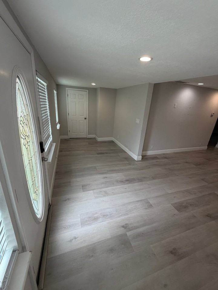 8409 N Lynn Ave - Photo 5 of 20