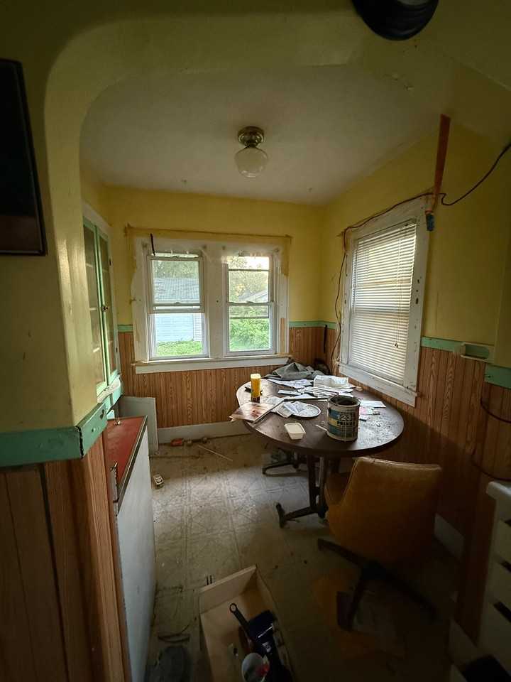 1439 N Jasper St - Photo 7 of 10