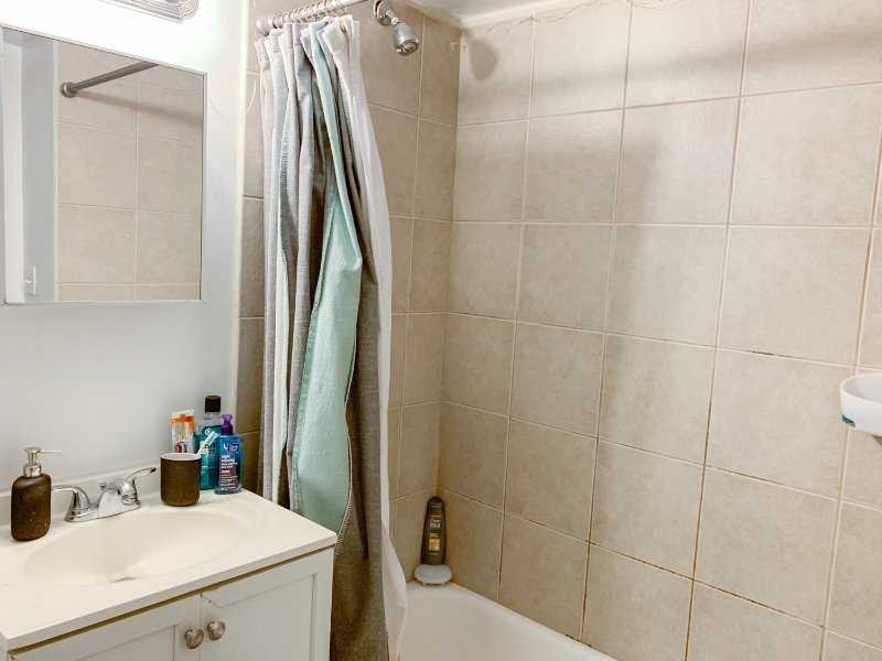 2121 W Berwyn Ave - Photo 4 of 8