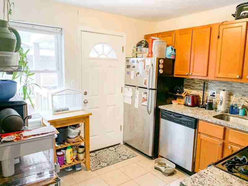 2121 W Berwyn Ave - Photo 5 of 8