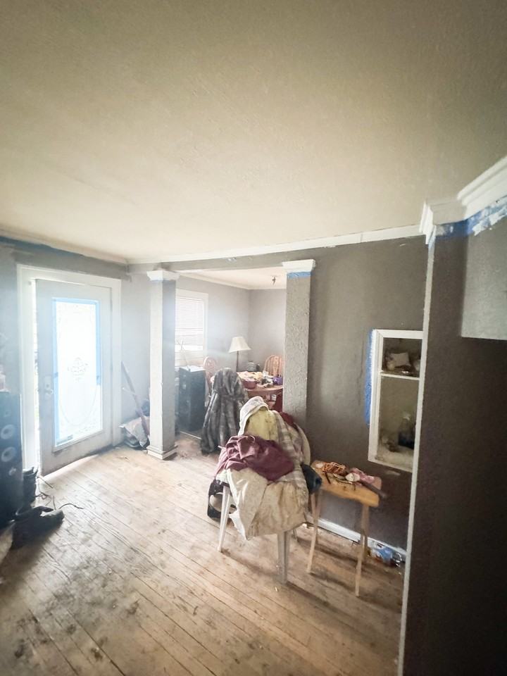 612 Neubert Ave - Photo 3 of 18