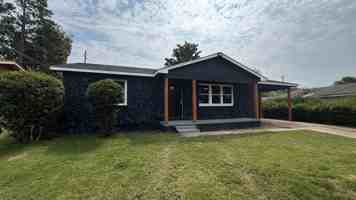featured image of 2530 Rozelle St
