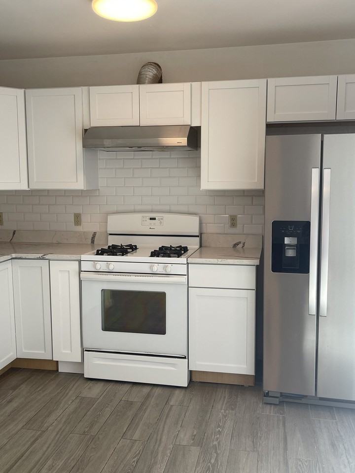 124 Richards Ln - Photo 6 of 18